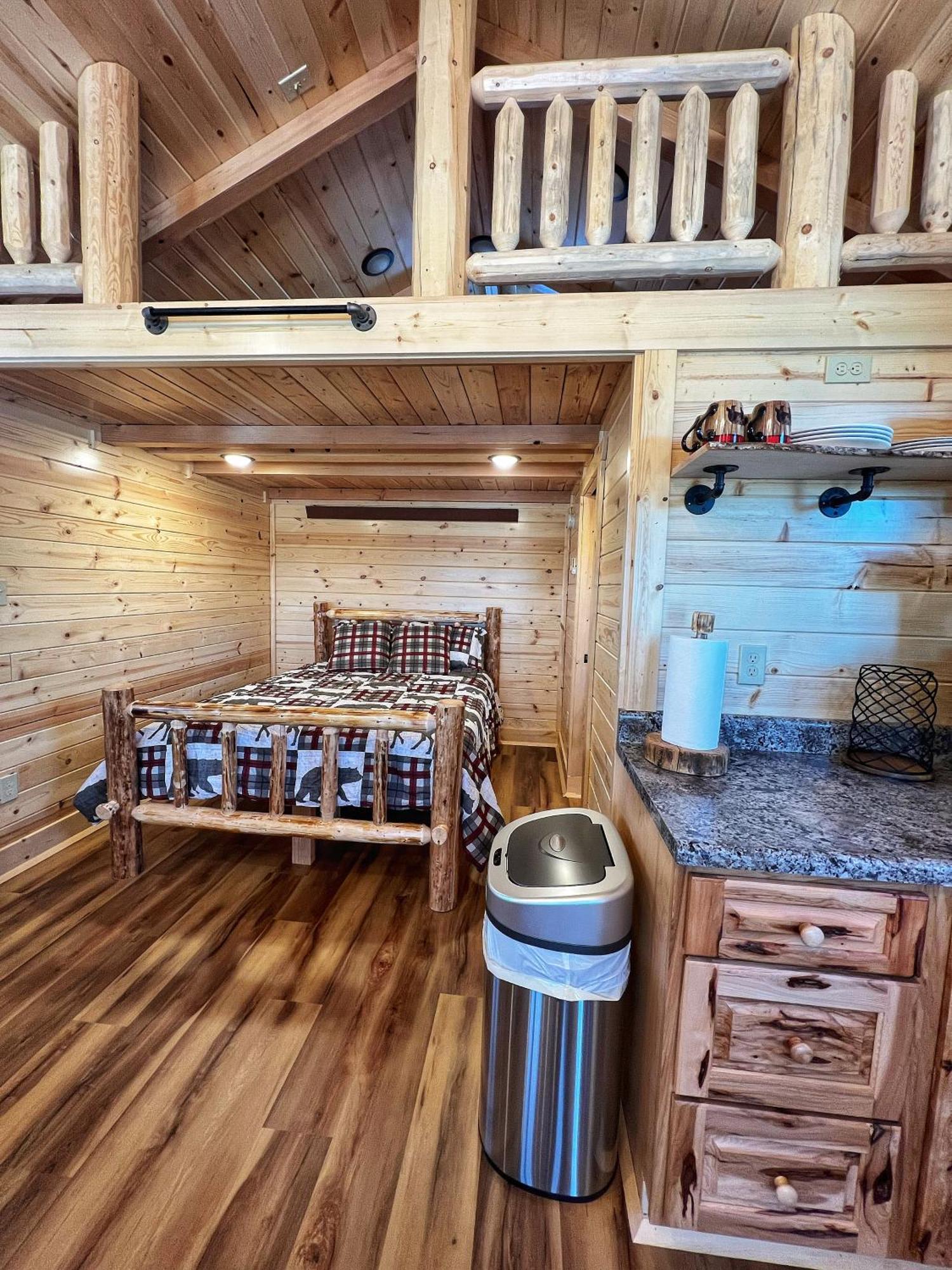 The Lodge At Devils Tower エクステリア 写真