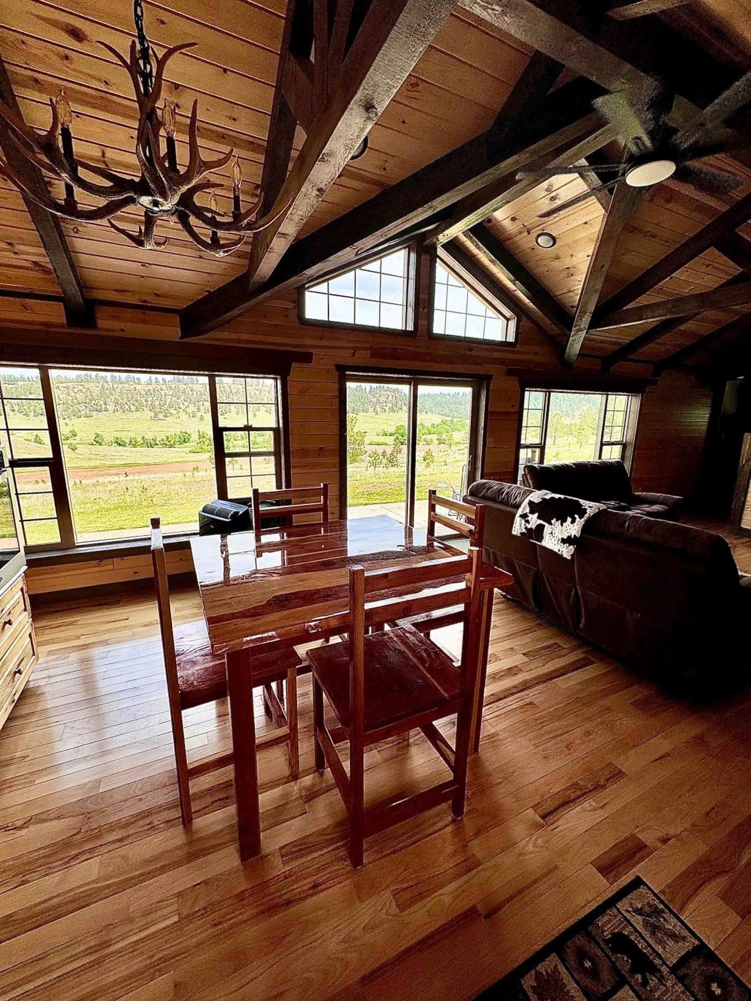 The Lodge At Devils Tower エクステリア 写真
