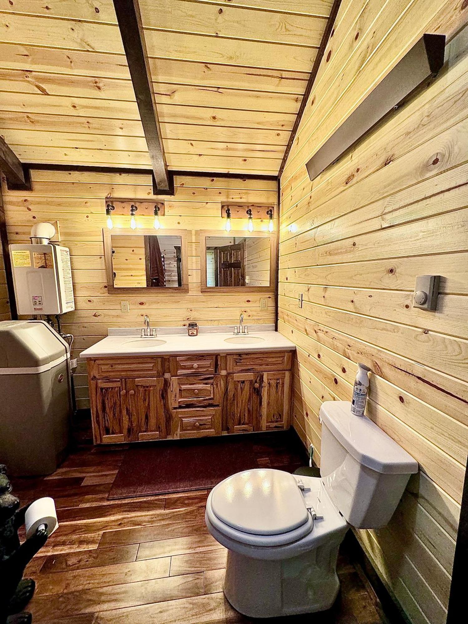 The Lodge At Devils Tower エクステリア 写真