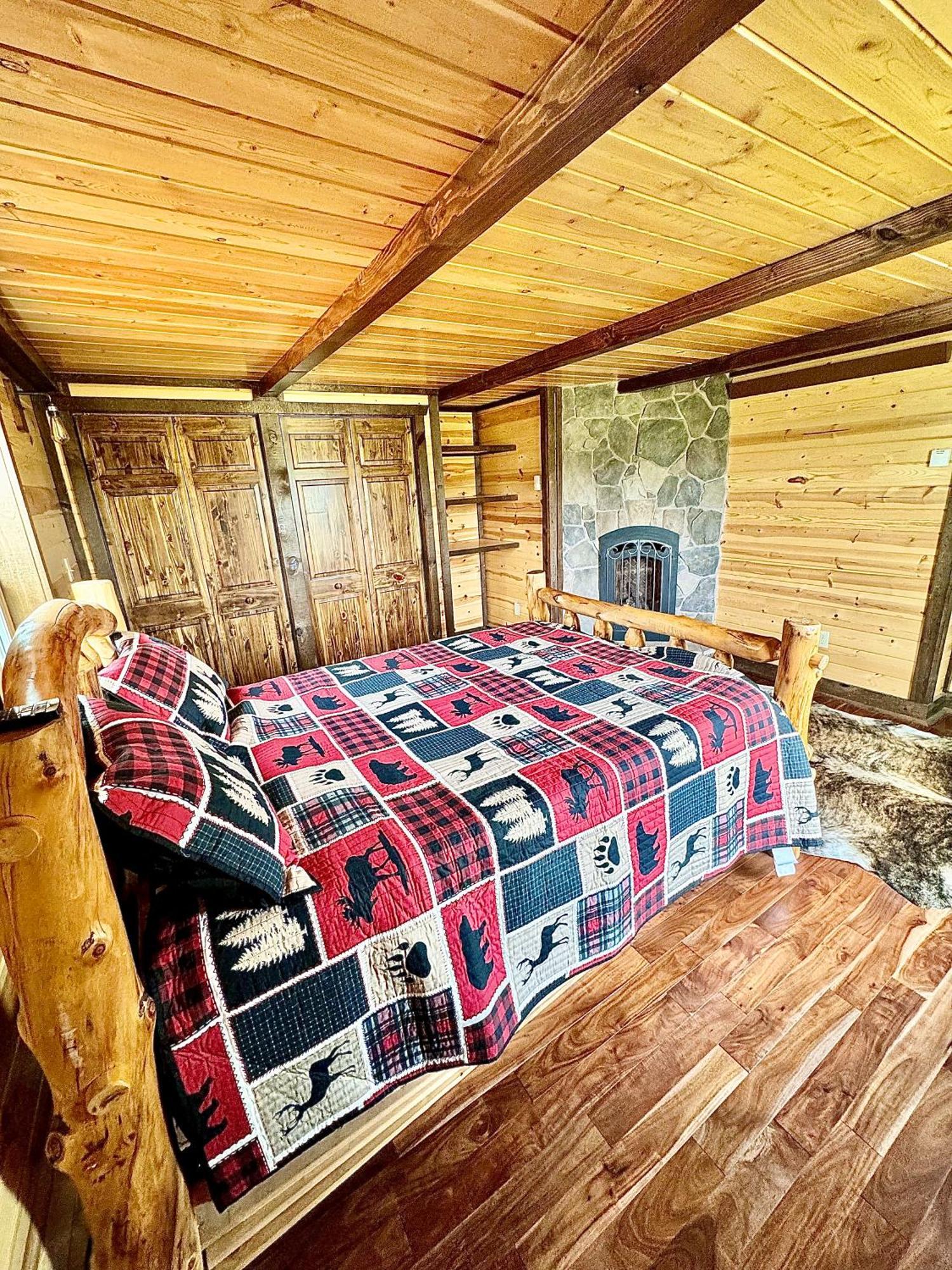 The Lodge At Devils Tower エクステリア 写真