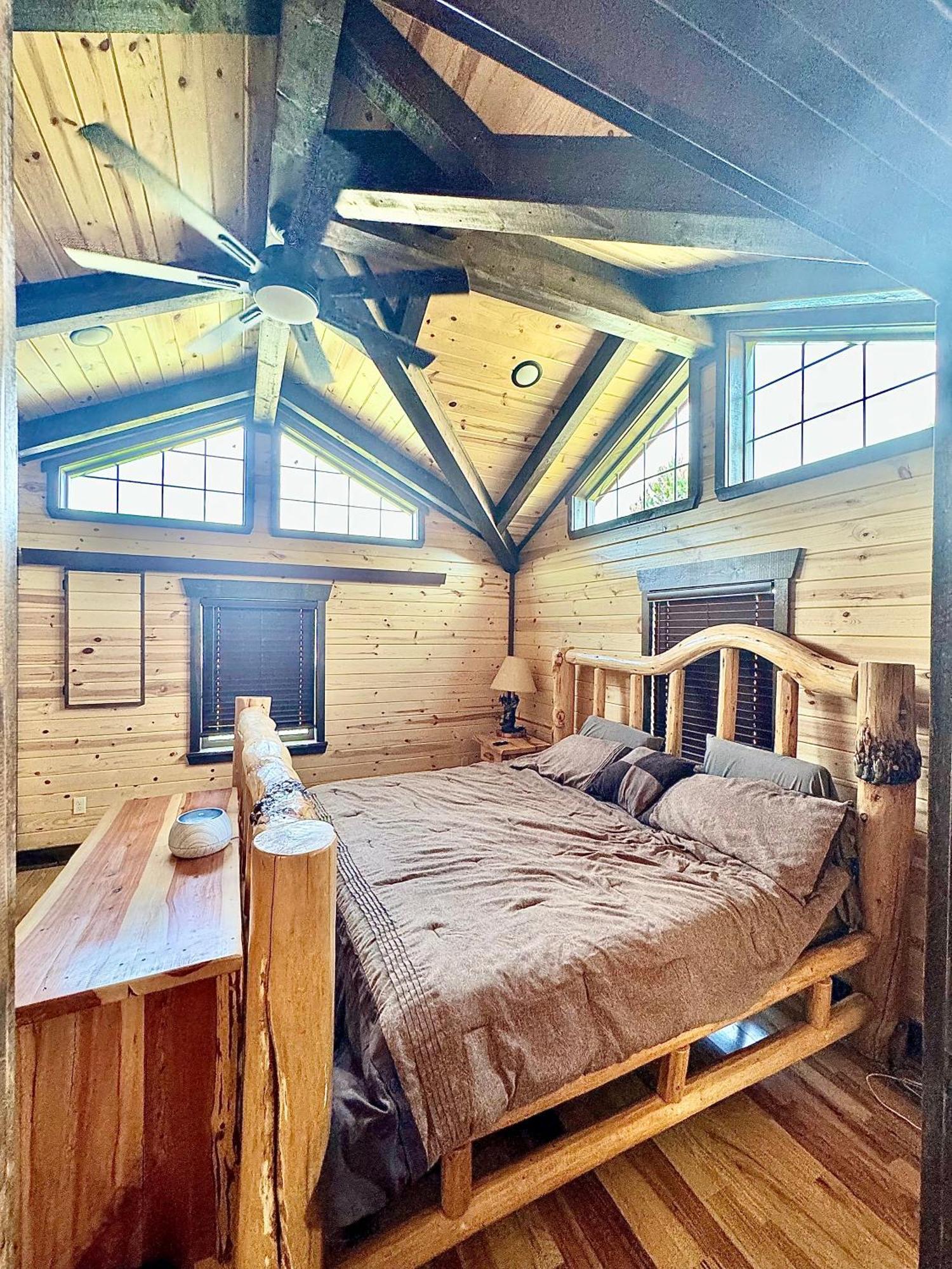 The Lodge At Devils Tower エクステリア 写真