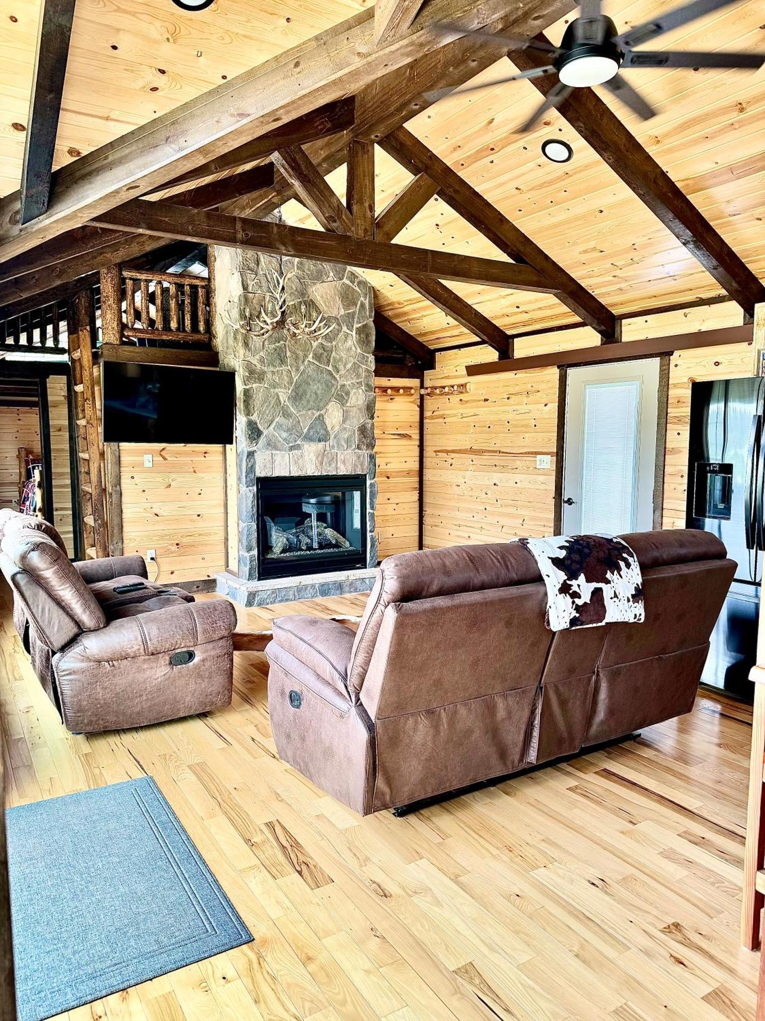 The Lodge At Devils Tower エクステリア 写真