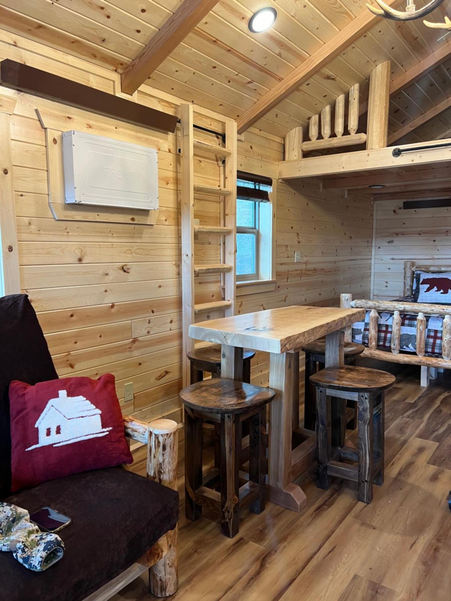 The Lodge At Devils Tower エクステリア 写真